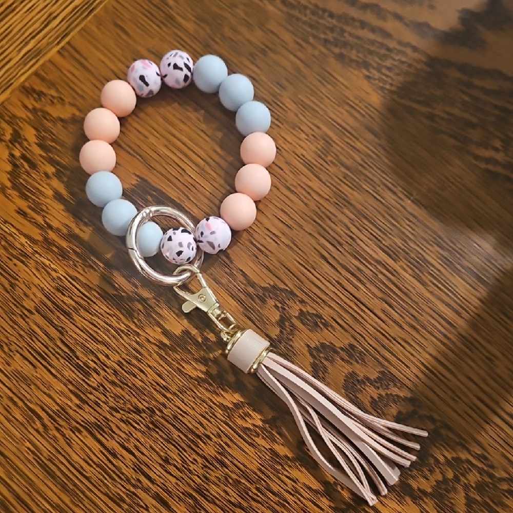 NWOT Stretchy Beaded Keychain with Tassel And Gold Hardware